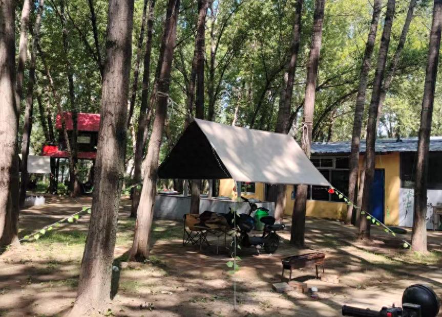 别再只去草原天路了！张家口蔚县藏了个能躺平两天的湖边宝地