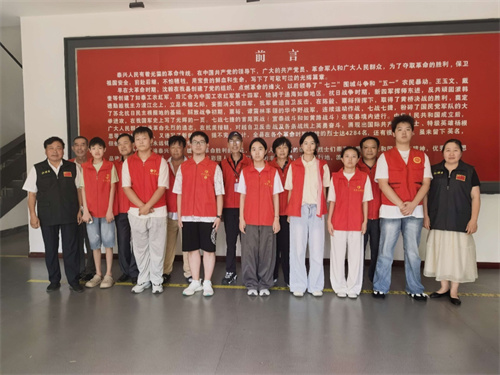 中华志愿者协会志愿者之家培训宣讲家乡红色革命故事