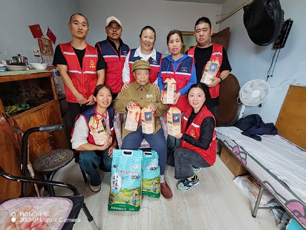 吉林长春：中秋慰问暖兵心 致敬英雄传初心